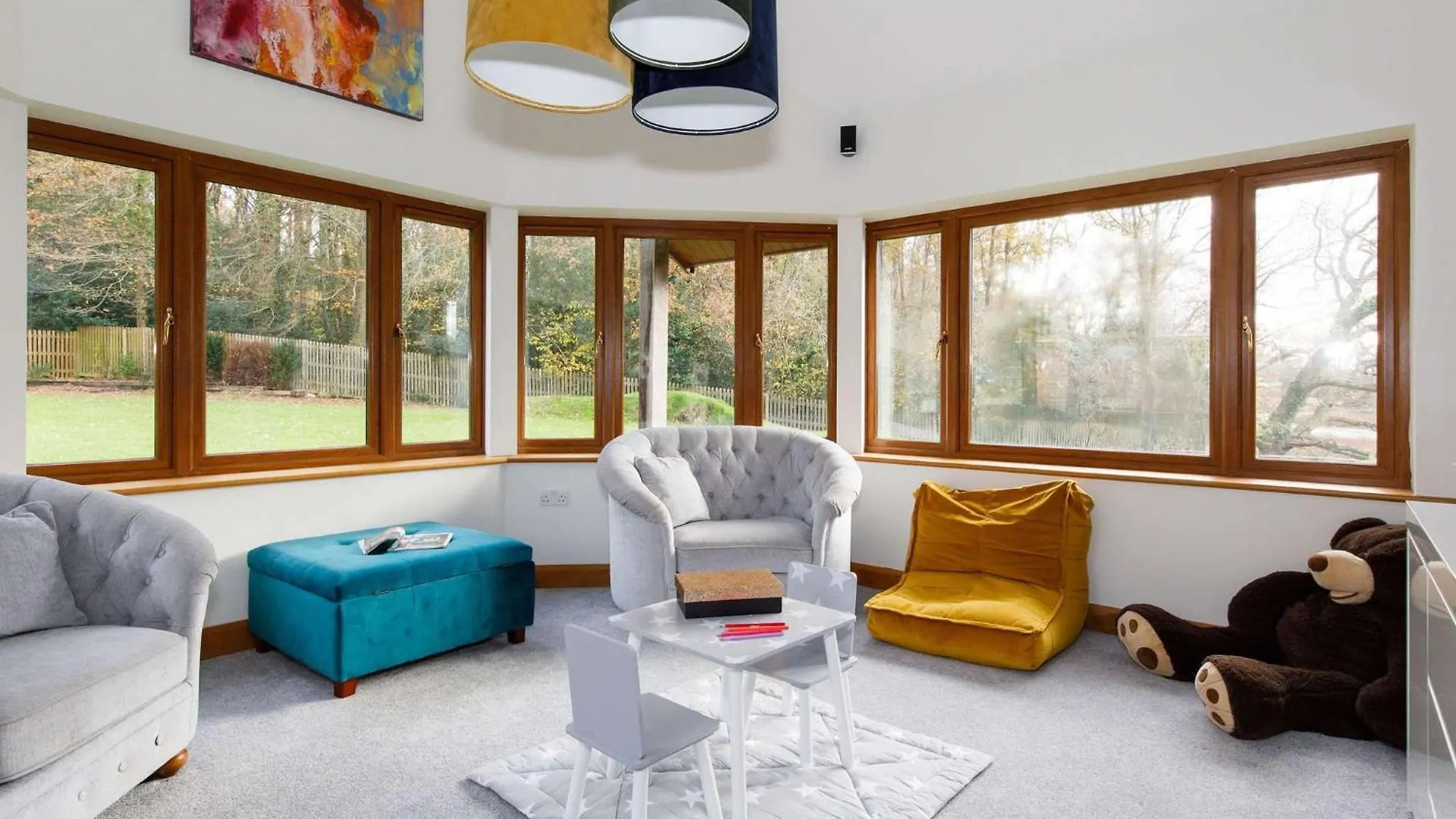 Serene Riverside: 6Br Luxury Retreat In Curdridge Holiday home